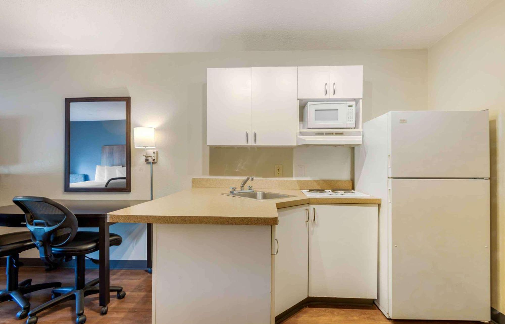 Extended Stay America Suites - Charlotte - University Place Екстер'єр фото