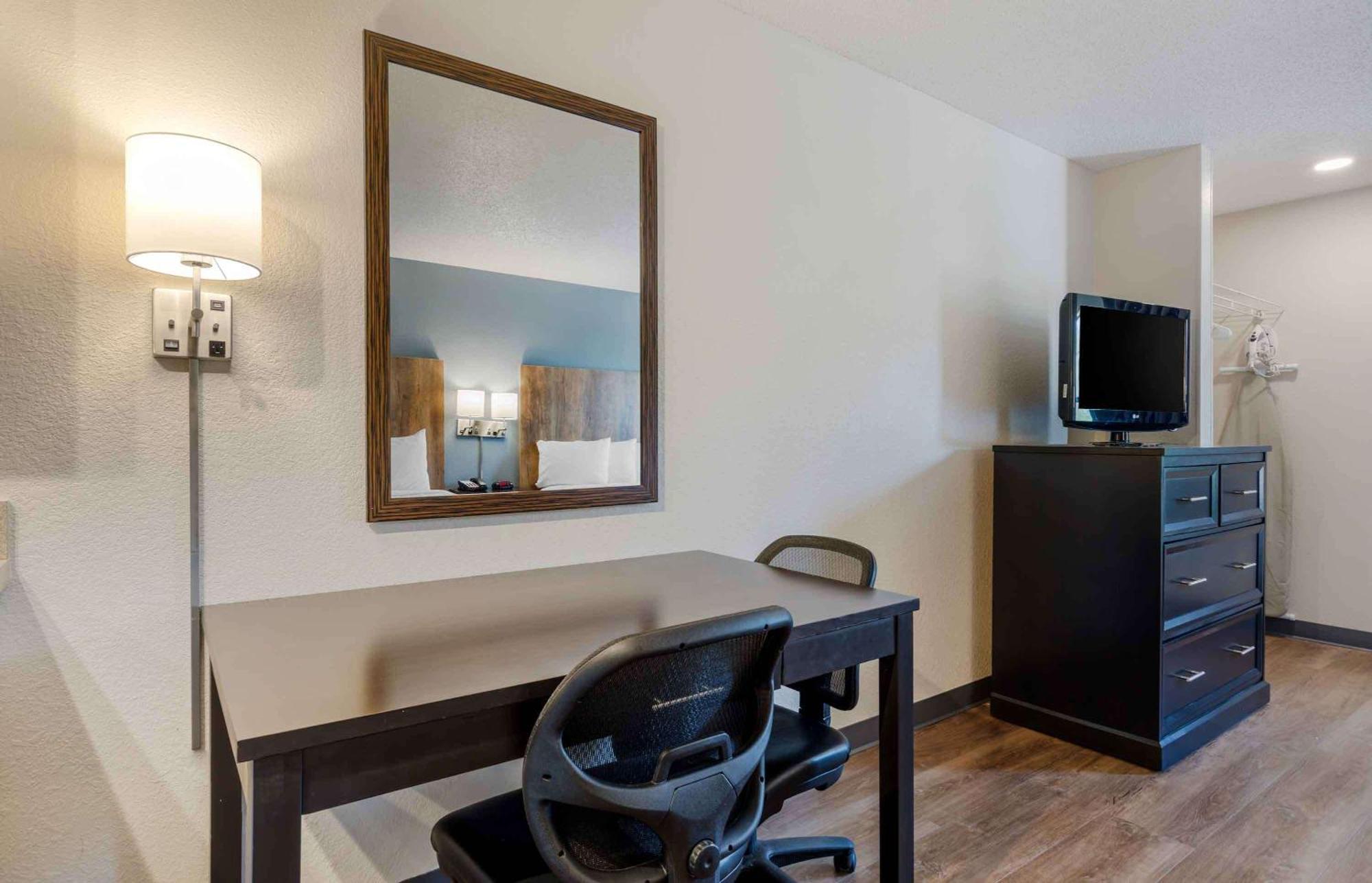 Extended Stay America Suites - Charlotte - University Place Екстер'єр фото