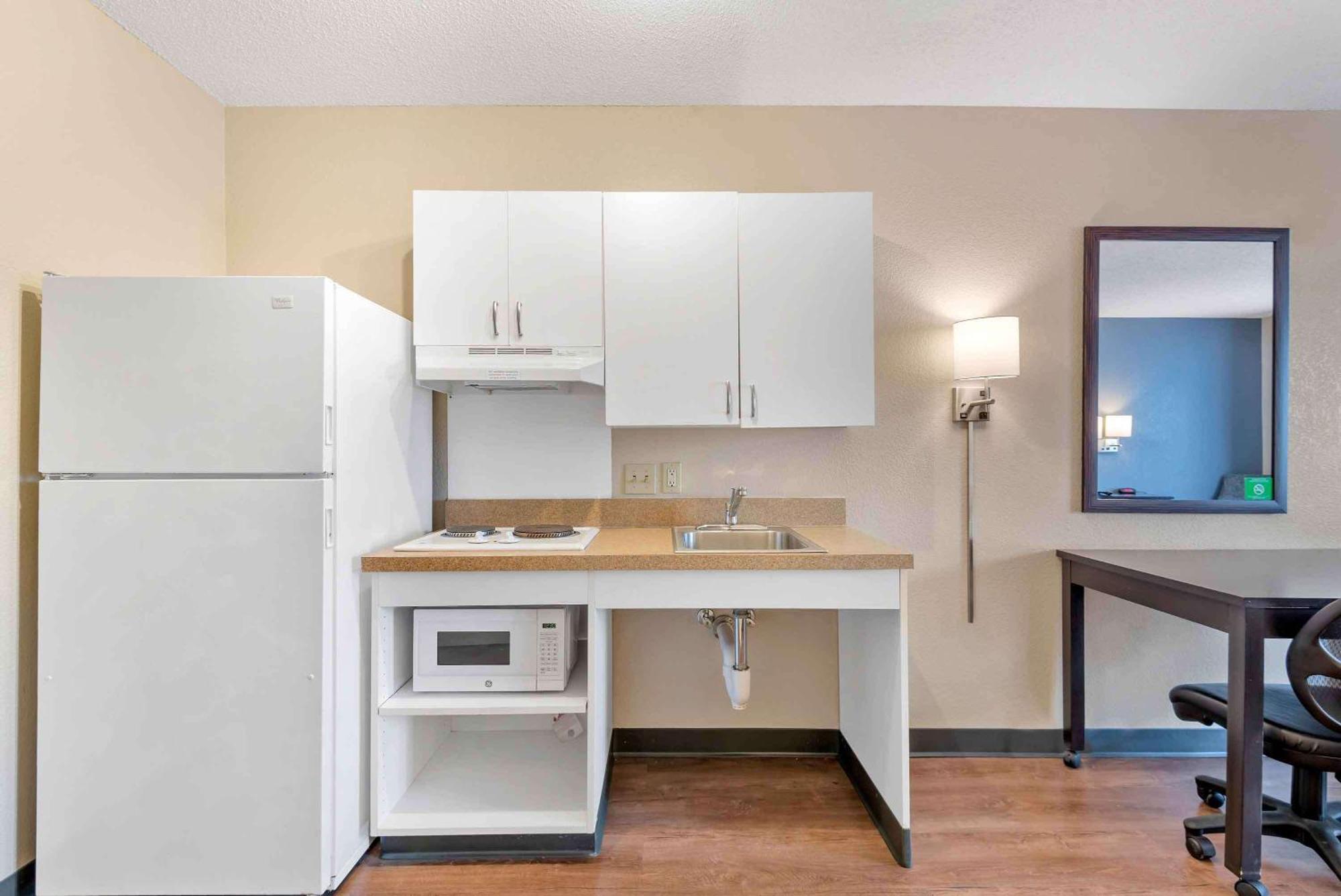 Extended Stay America Suites - Charlotte - University Place Екстер'єр фото