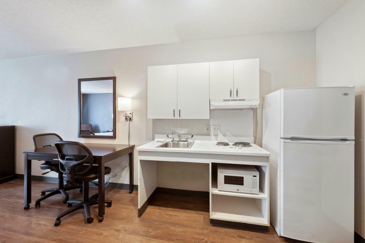 Extended Stay America Suites - Charlotte - University Place Екстер'єр фото