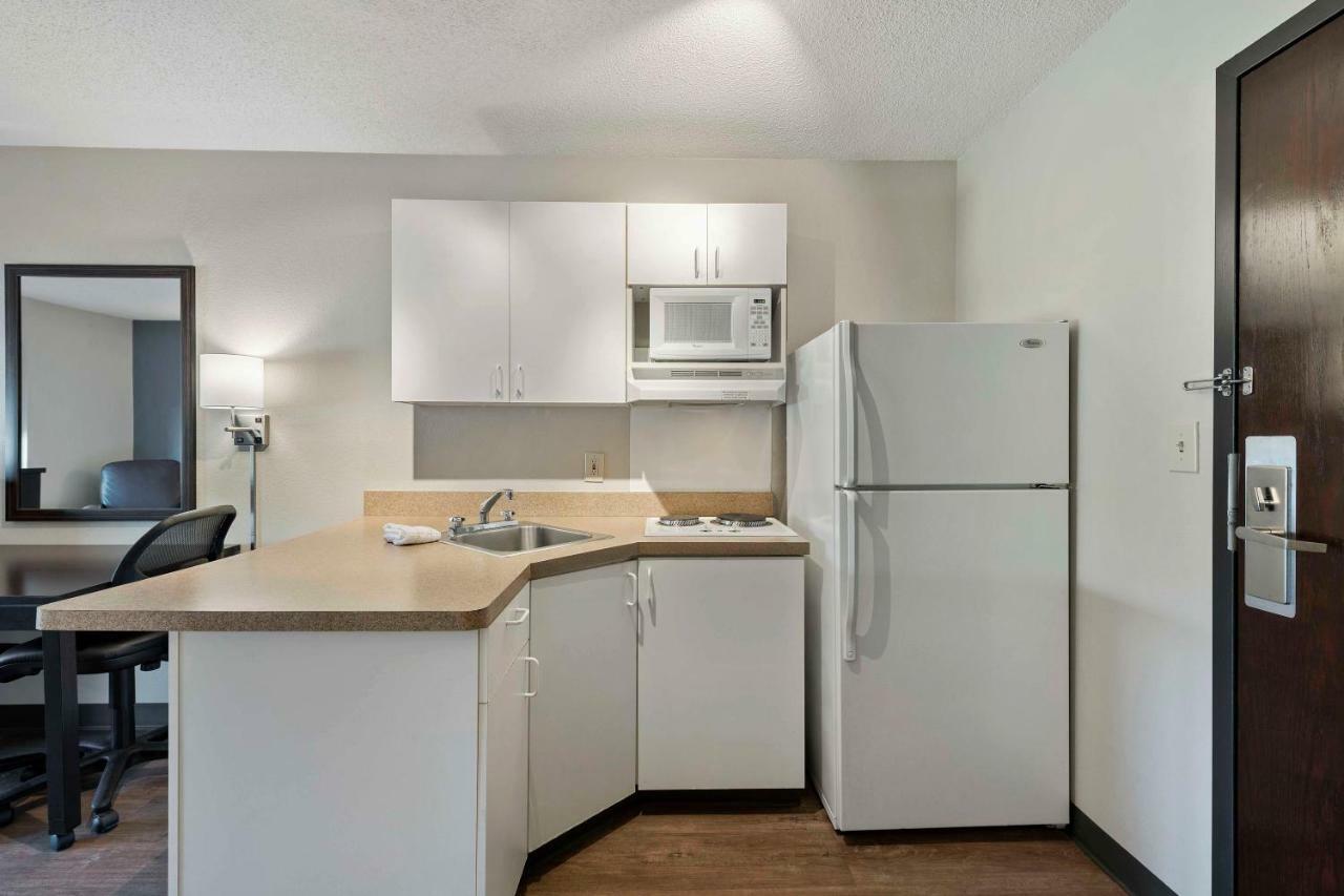 Extended Stay America Suites - Charlotte - University Place Екстер'єр фото